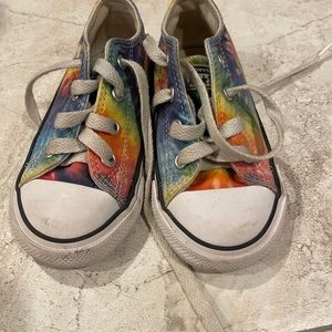 Cute used Toddlers sized TieDye Converse! Size 8
